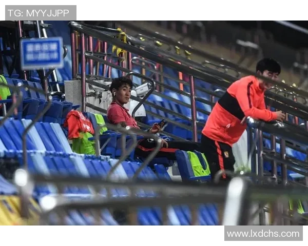 赛后分析:上海足球队与广州足球队的耐力对决全景回顾